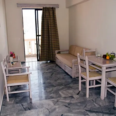 Erietta Apartahotel